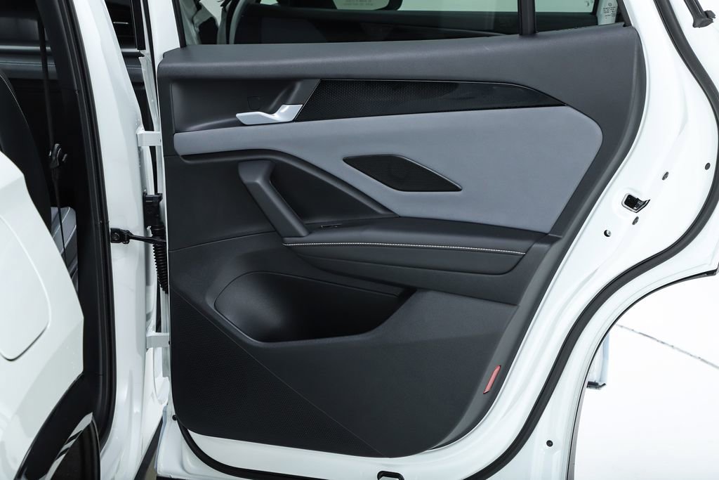 New 2026 Volkswagen Tiguan SE R-Line image 70