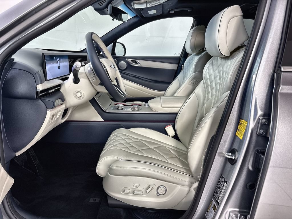 Used 2025 Genesis GV80 3.5T Prestige AWD/4WD image 13