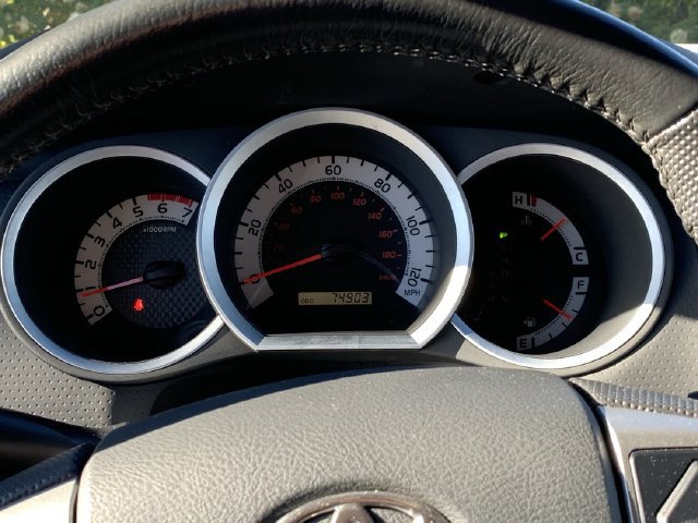 Used 2014 Toyota Tacoma 4x4 Double Cab w/ TRD Off-Road Package image 20