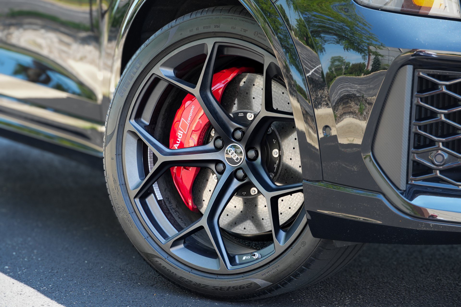 Used 2025 Audi RS Q8 performance AWD/4WD image 9
