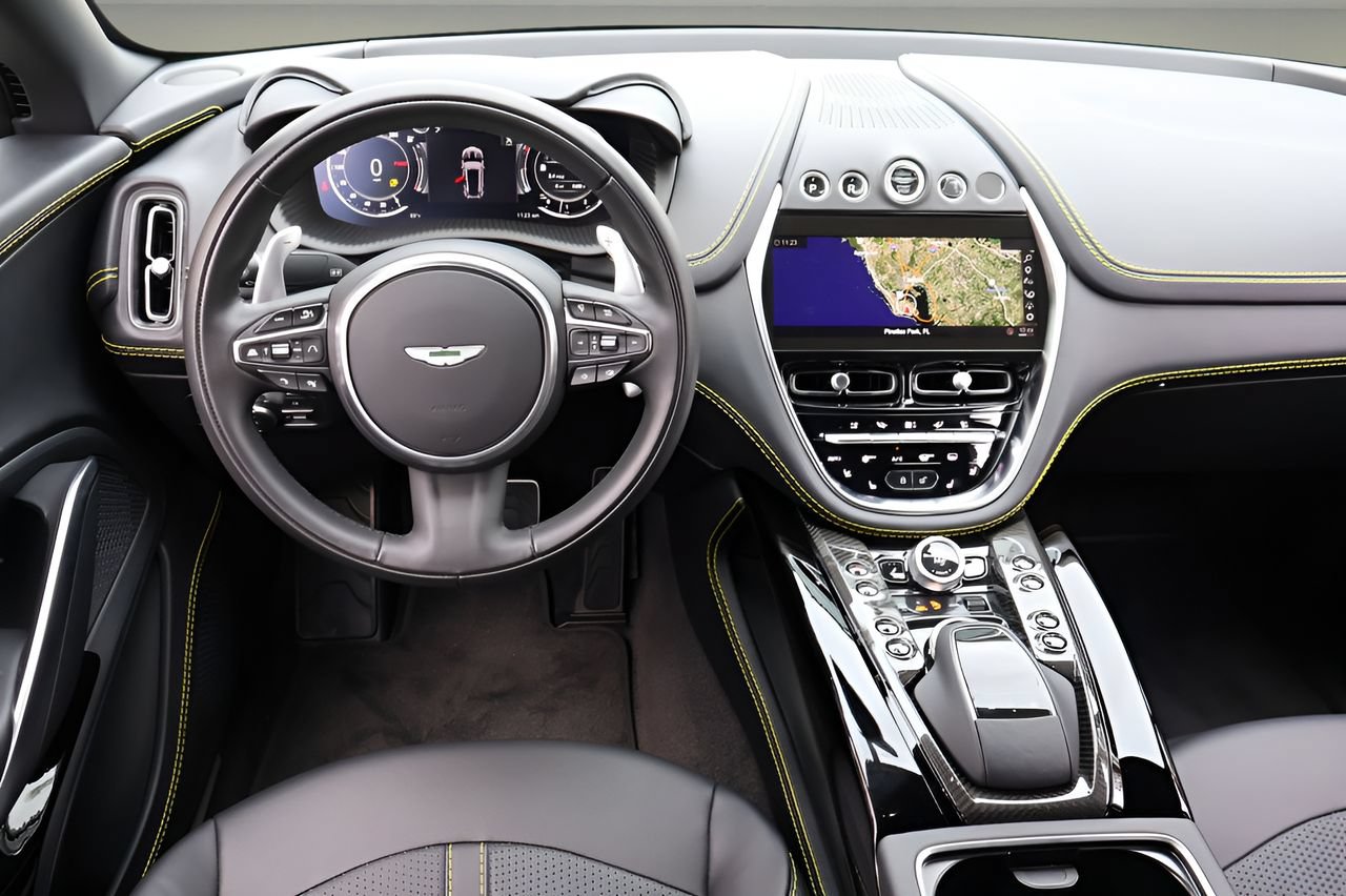 Used 2023 Aston Martin DBX 707 AWD/4WD image 15