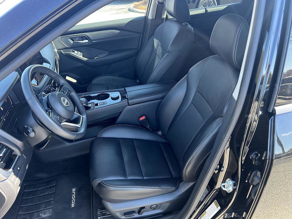 Certified 2024 Nissan Rogue SL w/ SL Premium Package image 13