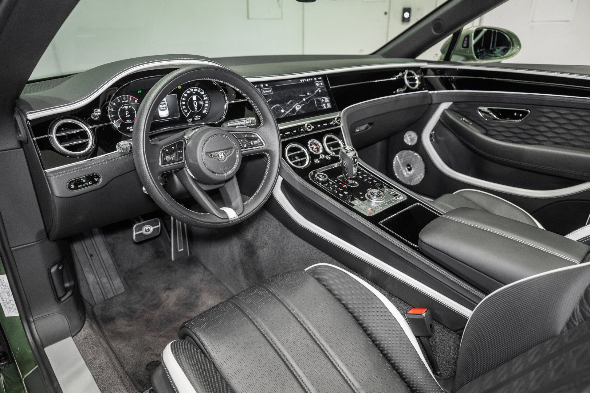 Used 2025 Bentley Continental GT Speed AWD/4WD image 20