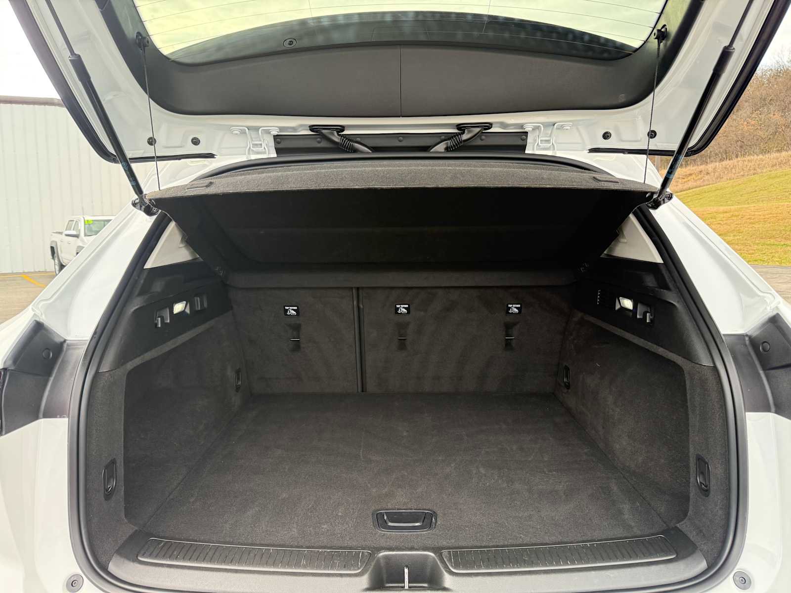 Used 2025 Buick Envision Sport Touring image 10