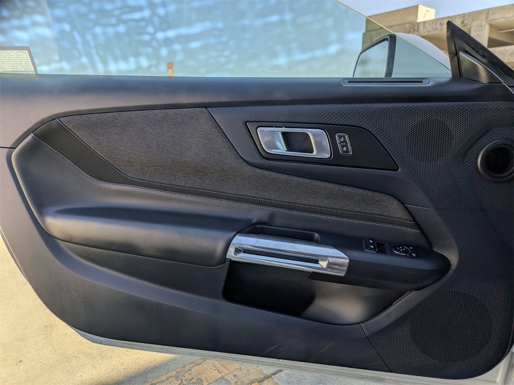Used 2024 Ford Mustang Coupe image 11