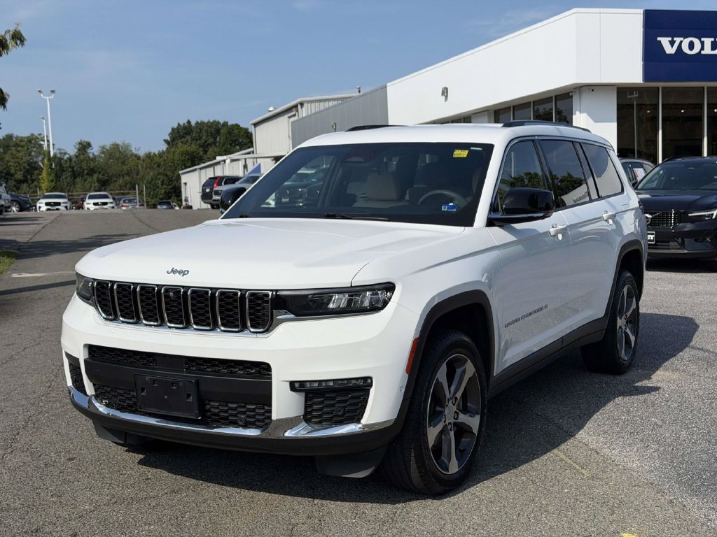 Used 2023 Jeep Grand Cherokee L Limited w/ Luxury Tech Group II AWD/4WD image 23