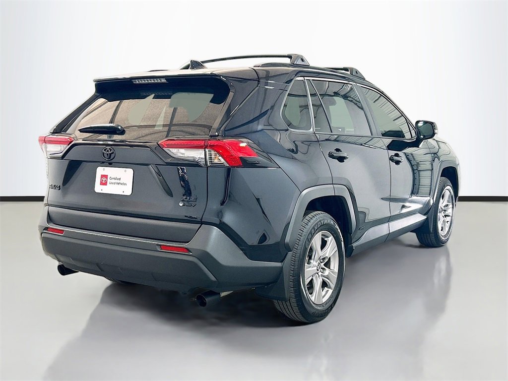 Used 2025 Toyota RAV4 XLE image 4