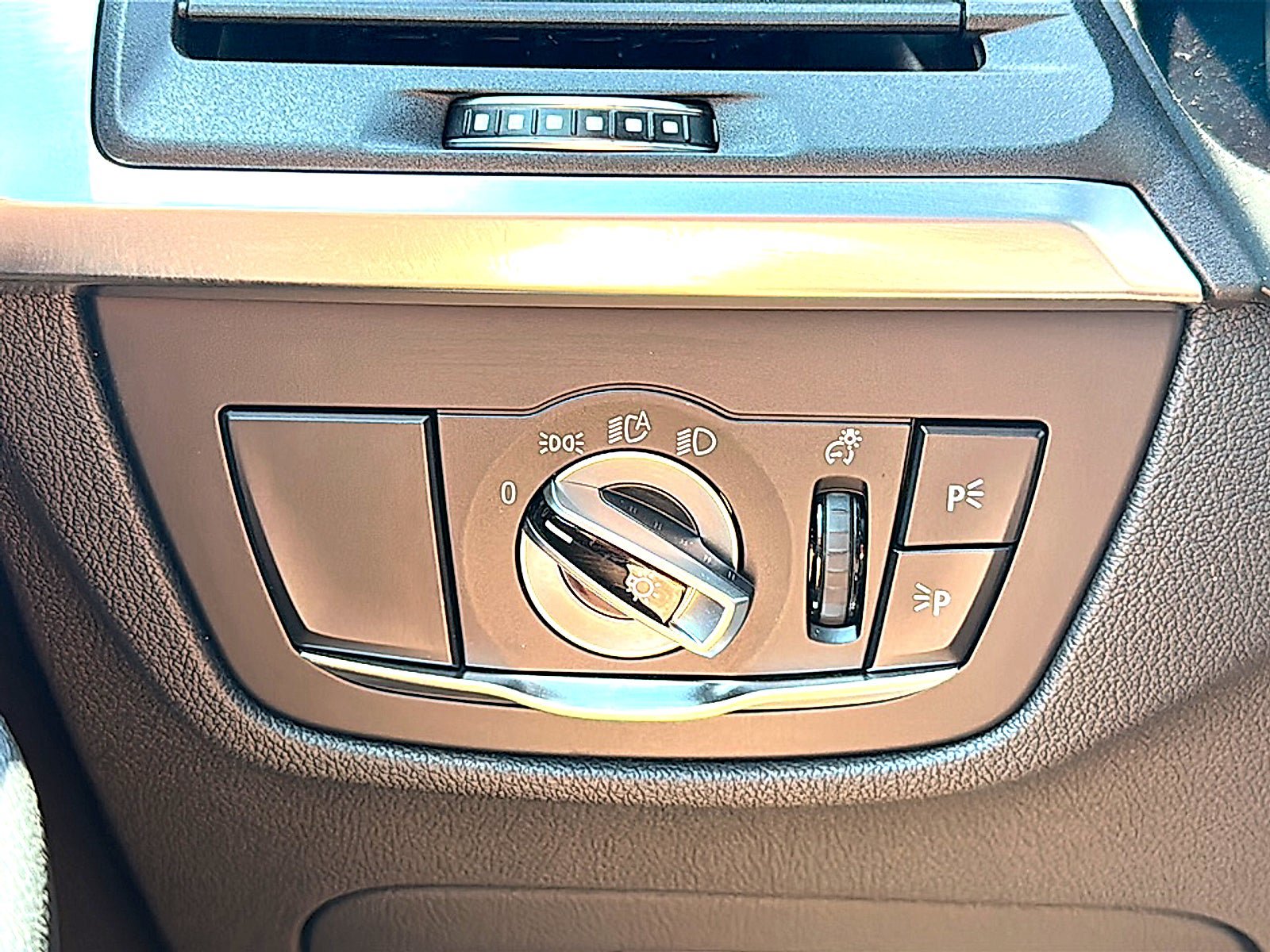 Used 2024 BMW X3 sDrive30i w/ Premium Package RWD image 37