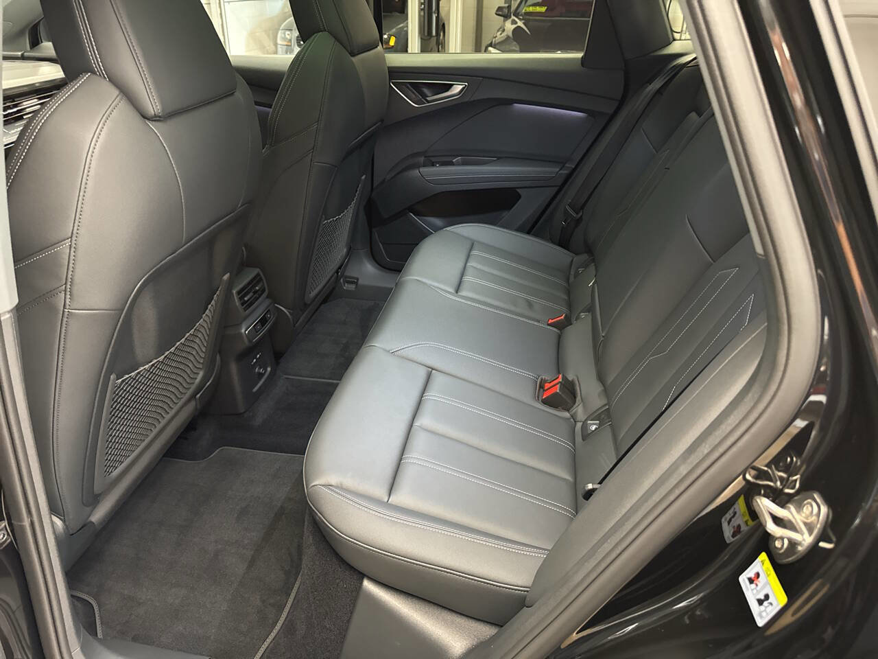 Used 2024 Audi Q4 e-tron Premium w/ Convenience Package image 24