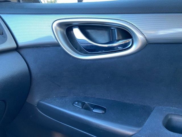 Used 2015 Nissan Sentra SR w/ Navigation Package FWD image 16
