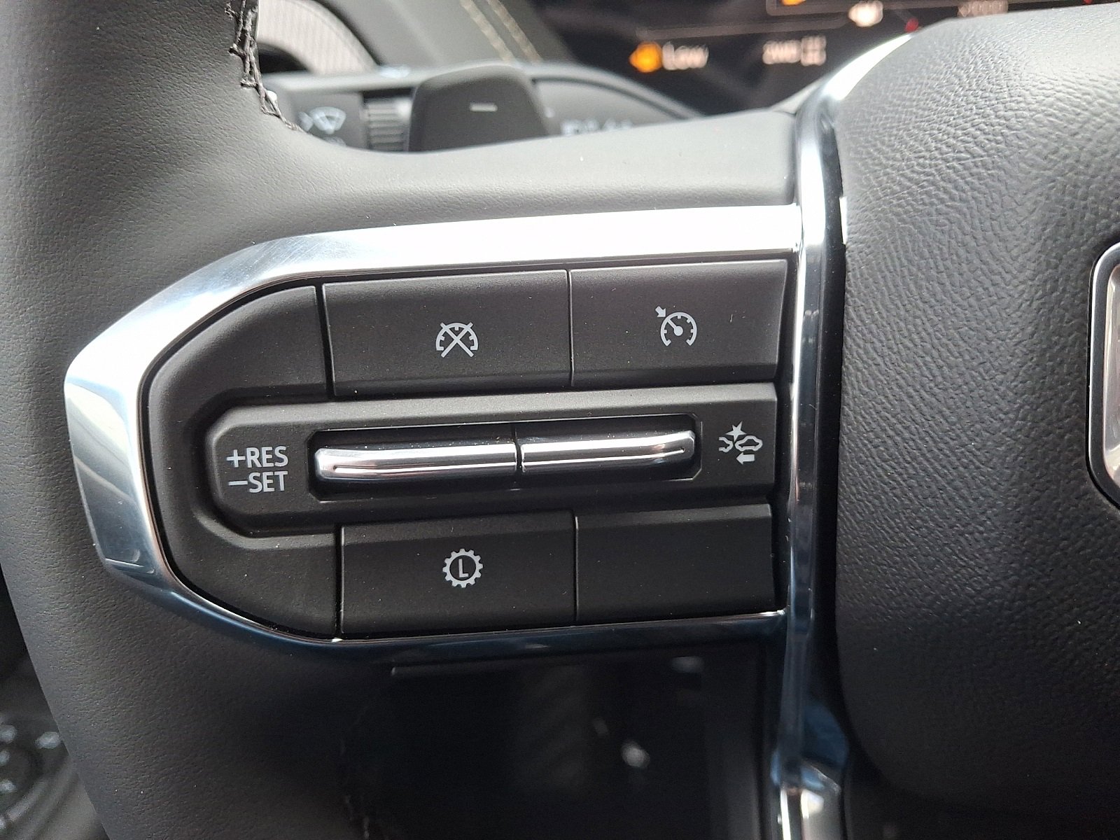 New 2026 GMC Yukon XL Elevation image 21