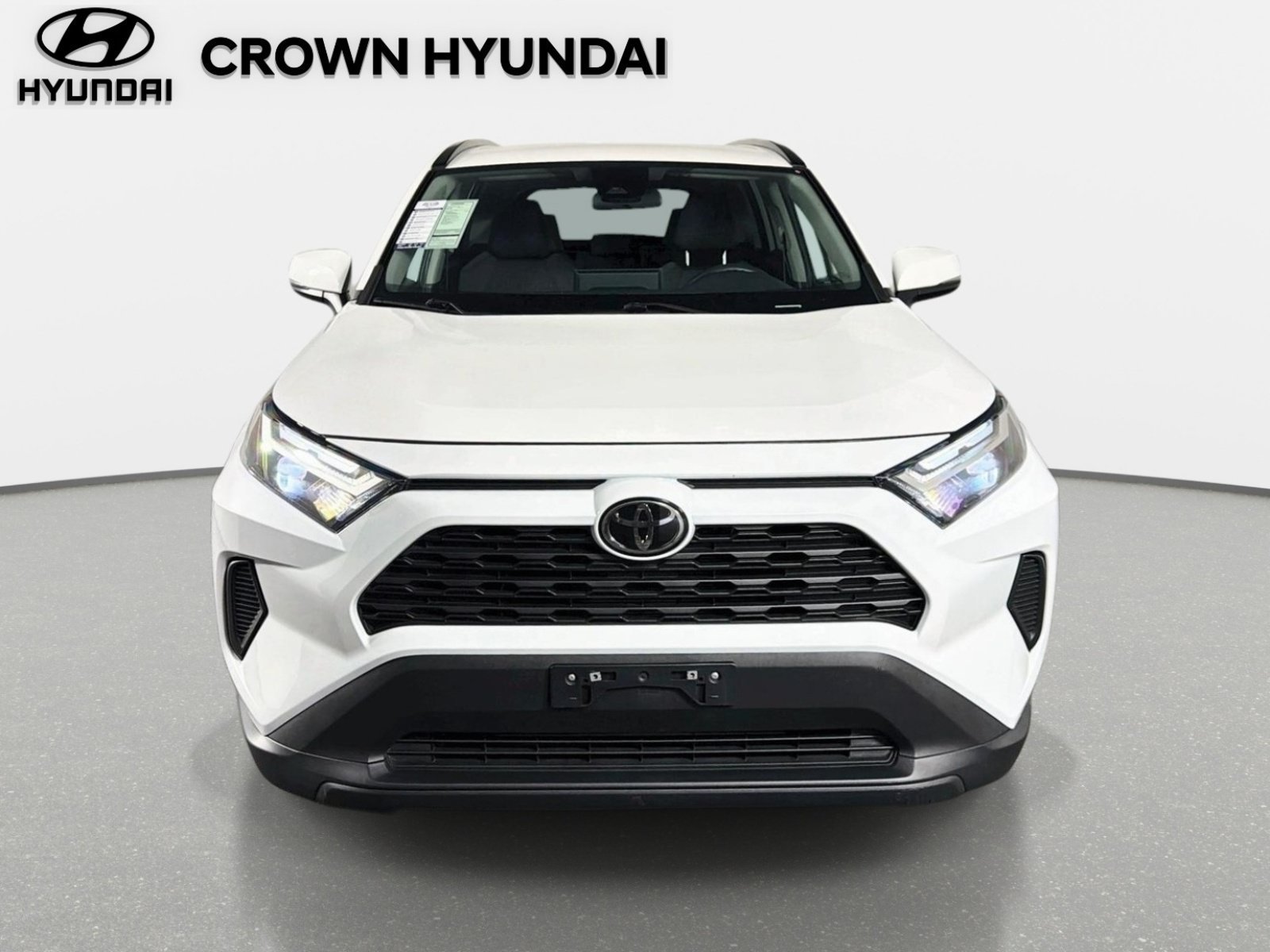 Used 2023 Toyota RAV4 XLE FWD image 2