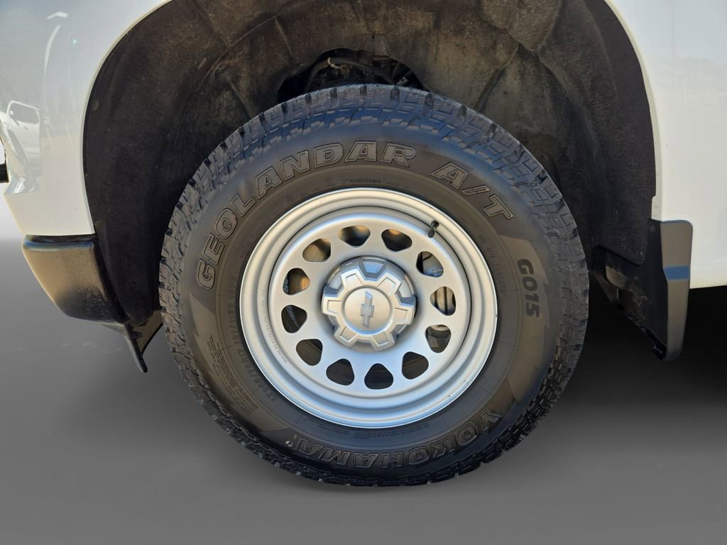 Used 2024 Chevrolet Silverado 1500 W/T w/ WT Value Package image 15