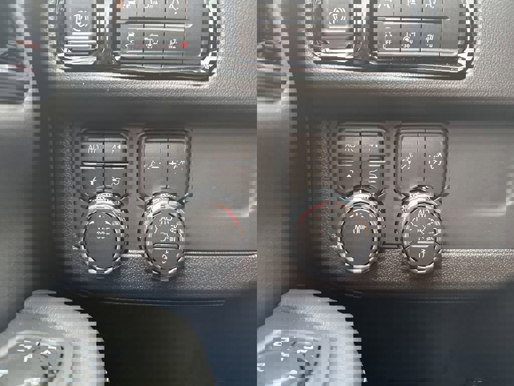 New 2026 GMC Yukon XL Elevation w/ LPO, Floor Liner Package image 31