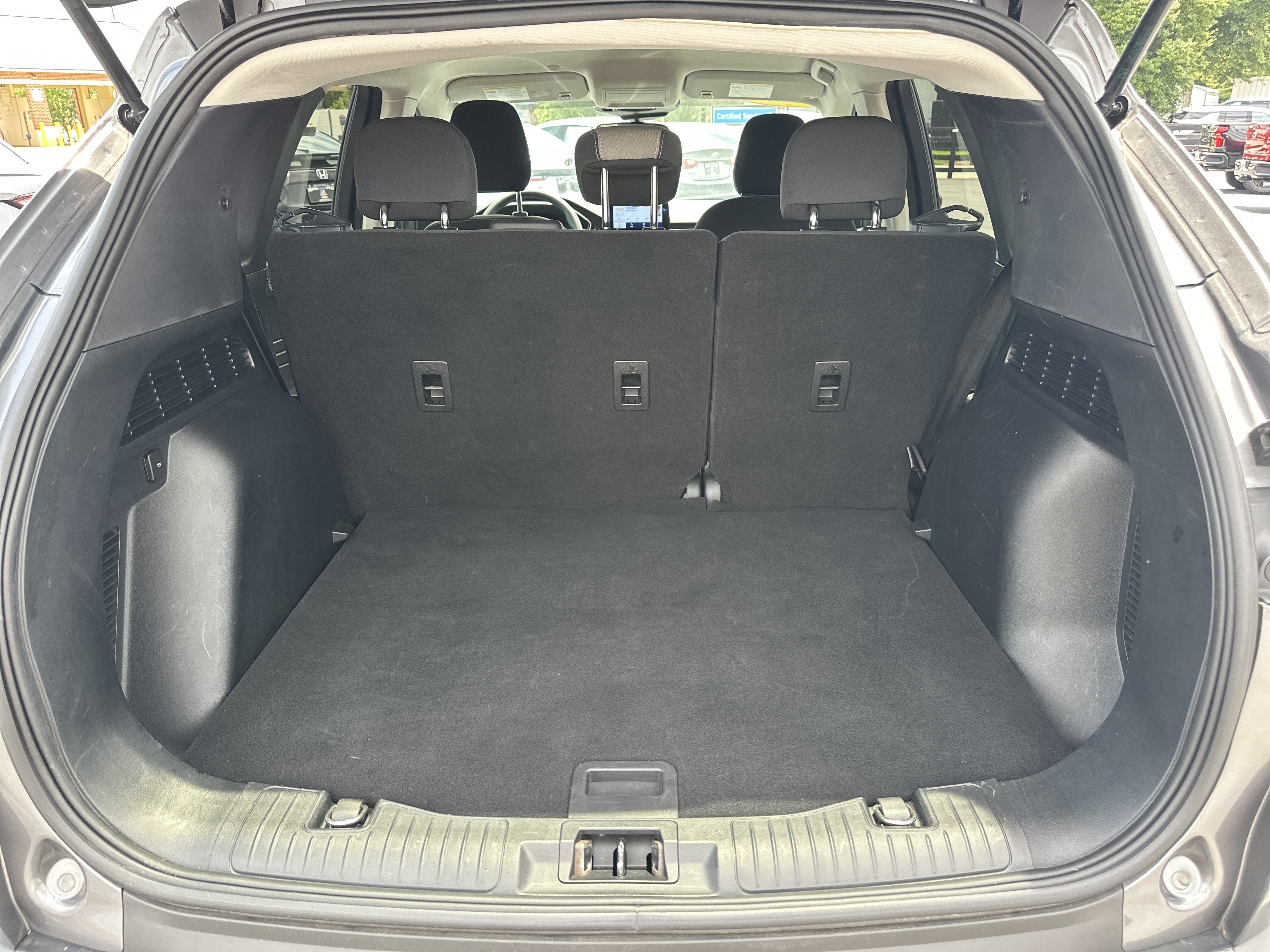Used 2022 Ford Escape SE FWD image 19
