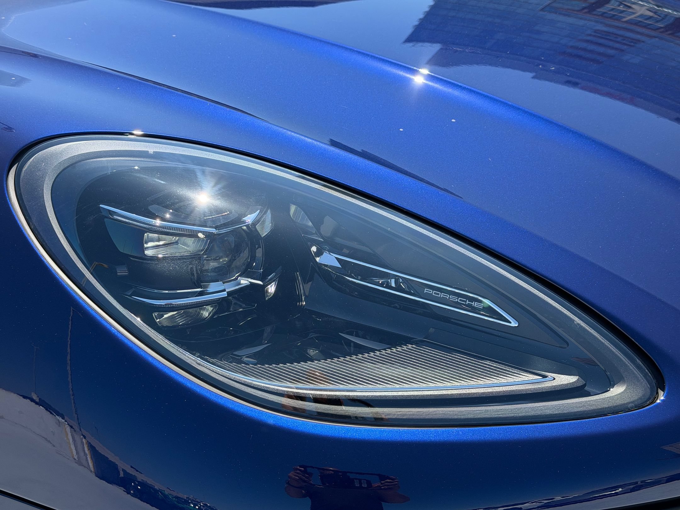 Used 2026 Porsche Macan AWD/4WD image 12