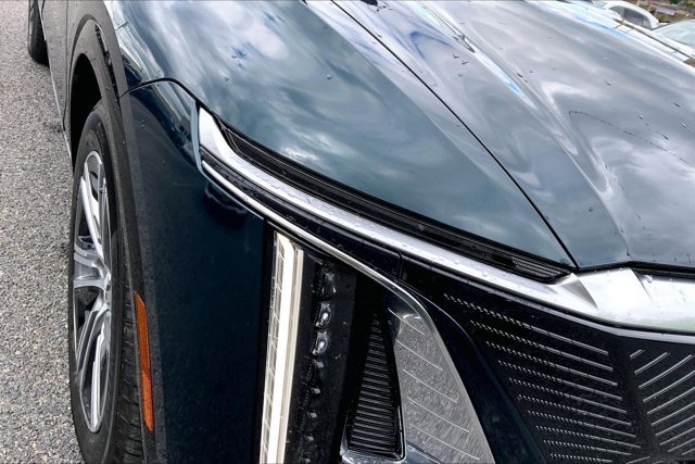 Used 2024 Cadillac Lyriq Luxury AWD/4WD image 28