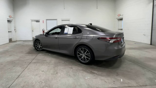 Used 2023 Toyota Camry XLE FWD image 2