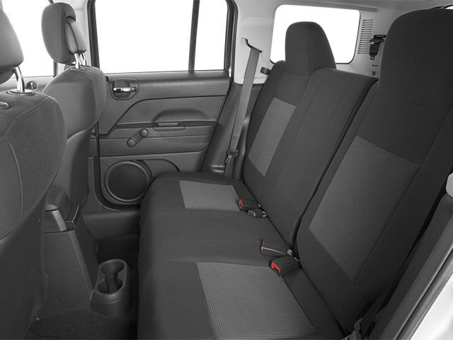Used 2014 Jeep Patriot Limited w/ Sun/Sound Group FWD image 16