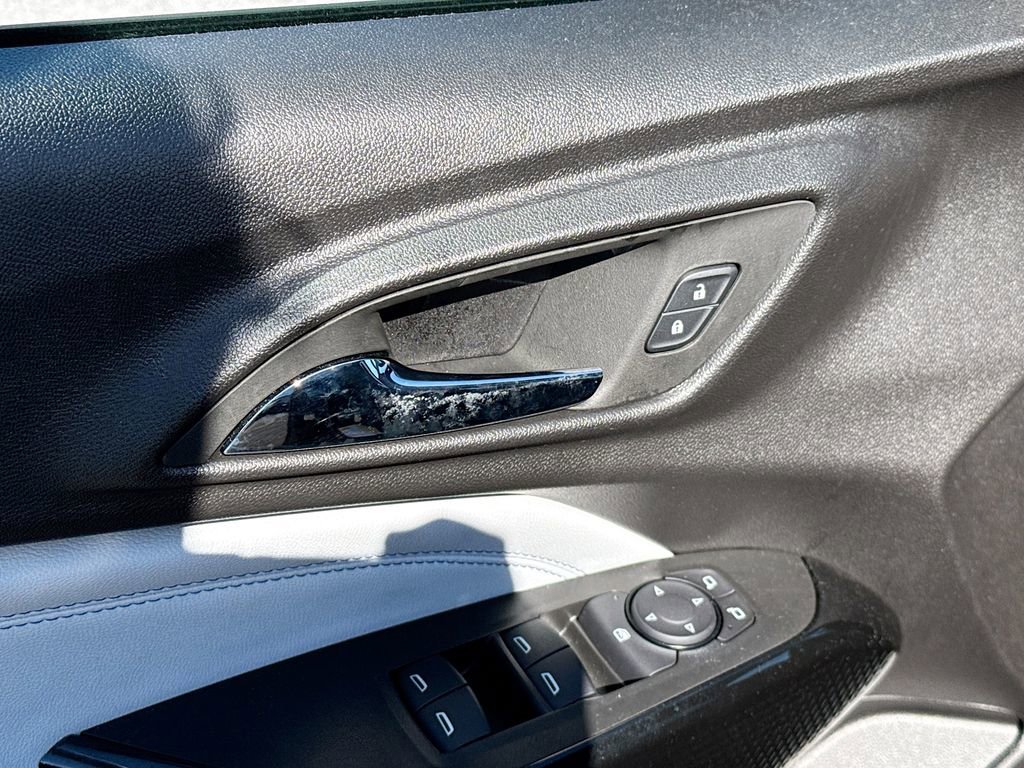 Used 2025 Chevrolet Trax LT image 17