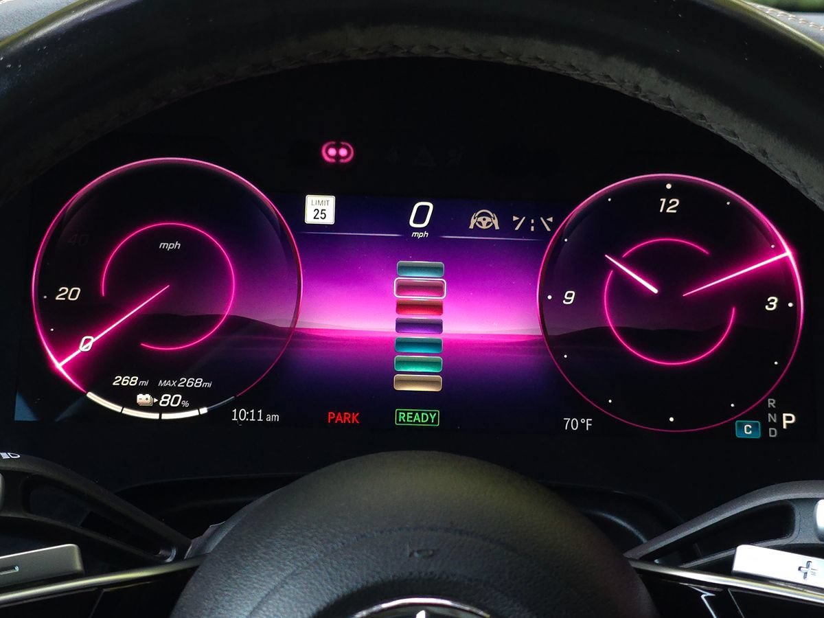 Used 2023 Mercedes-Benz EQS 580 4MATIC SUV image 43