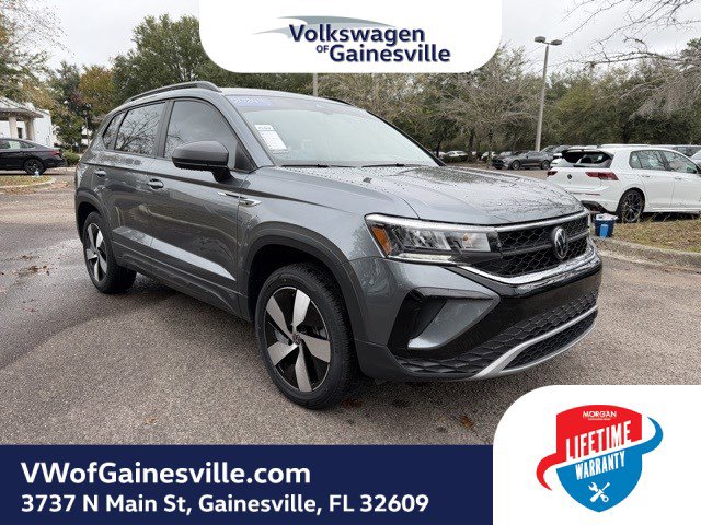 Certified 2024 Volkswagen Taos S image 1