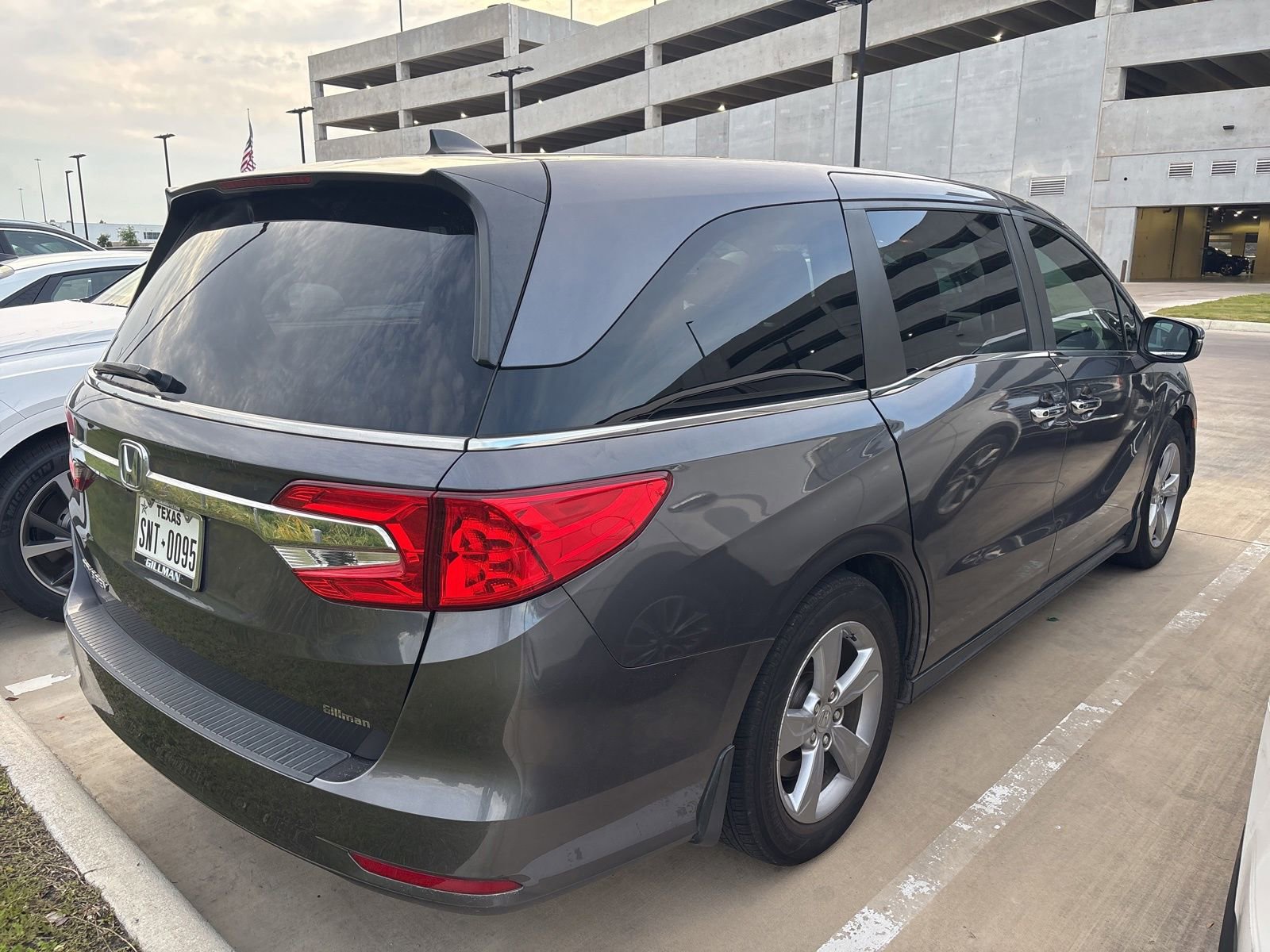 Used 2018 Honda Odyssey EX image 5