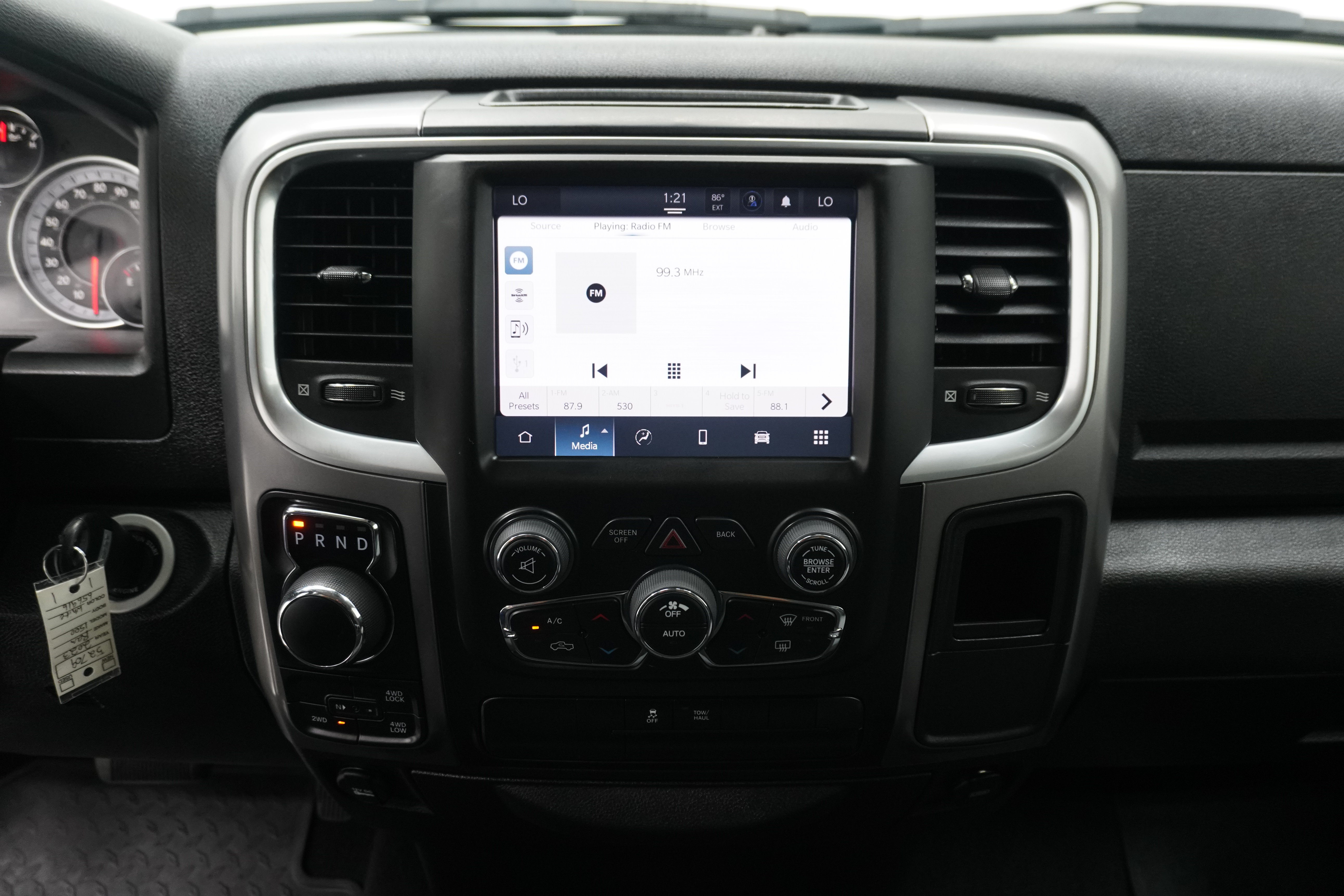 Used 2023 RAM 1500 Classic SLT w/ Electronics Group AWD/4WD image 17