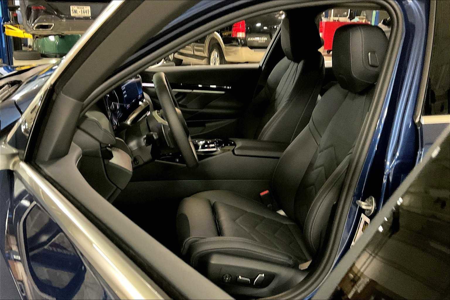 New 2025 BMW 530i 530i w/ Premium Package image 9