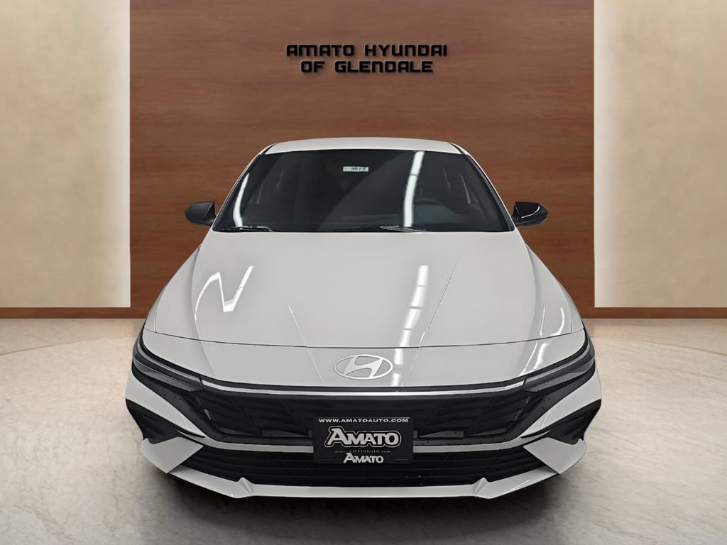 New 2026 Hyundai Elantra SEL FWD image 9