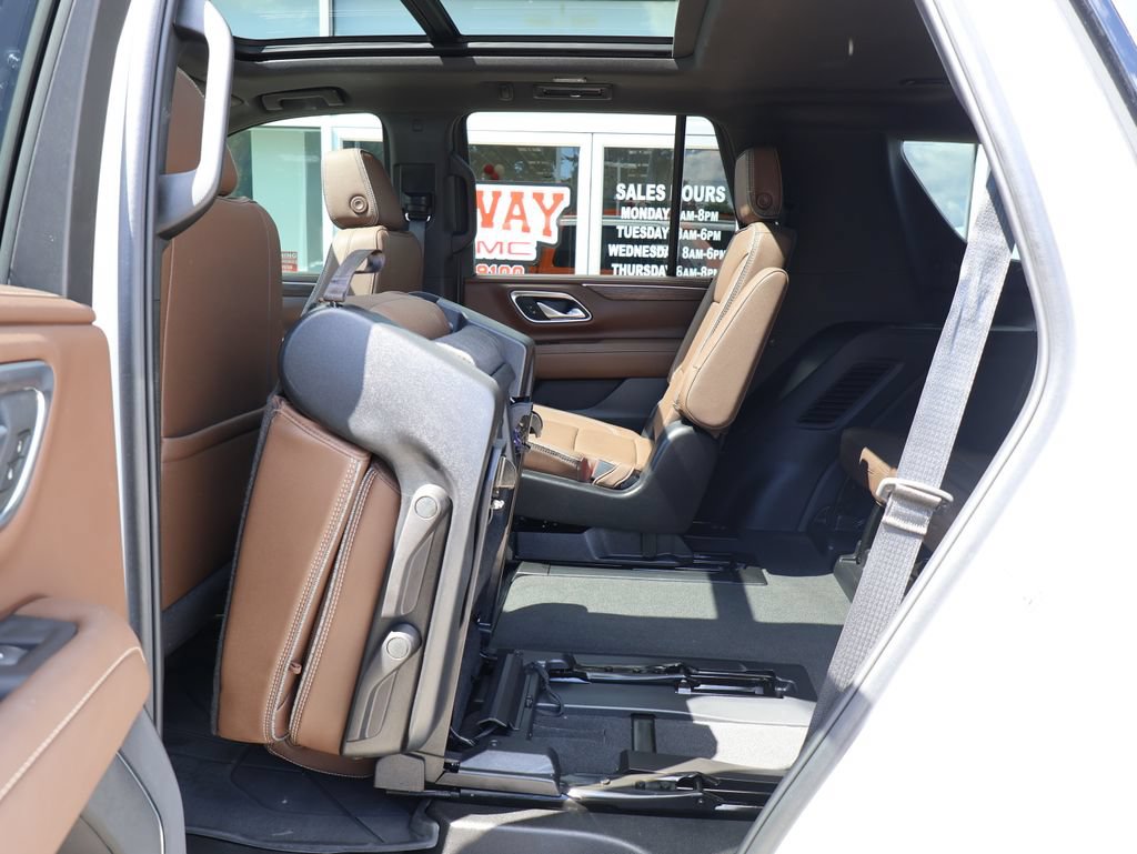 Certified 2024 Chevrolet Tahoe High Country AWD/4WD image 29