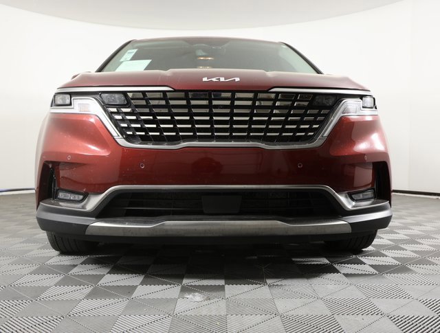 Certified 2024 Kia Carnival SX image 2