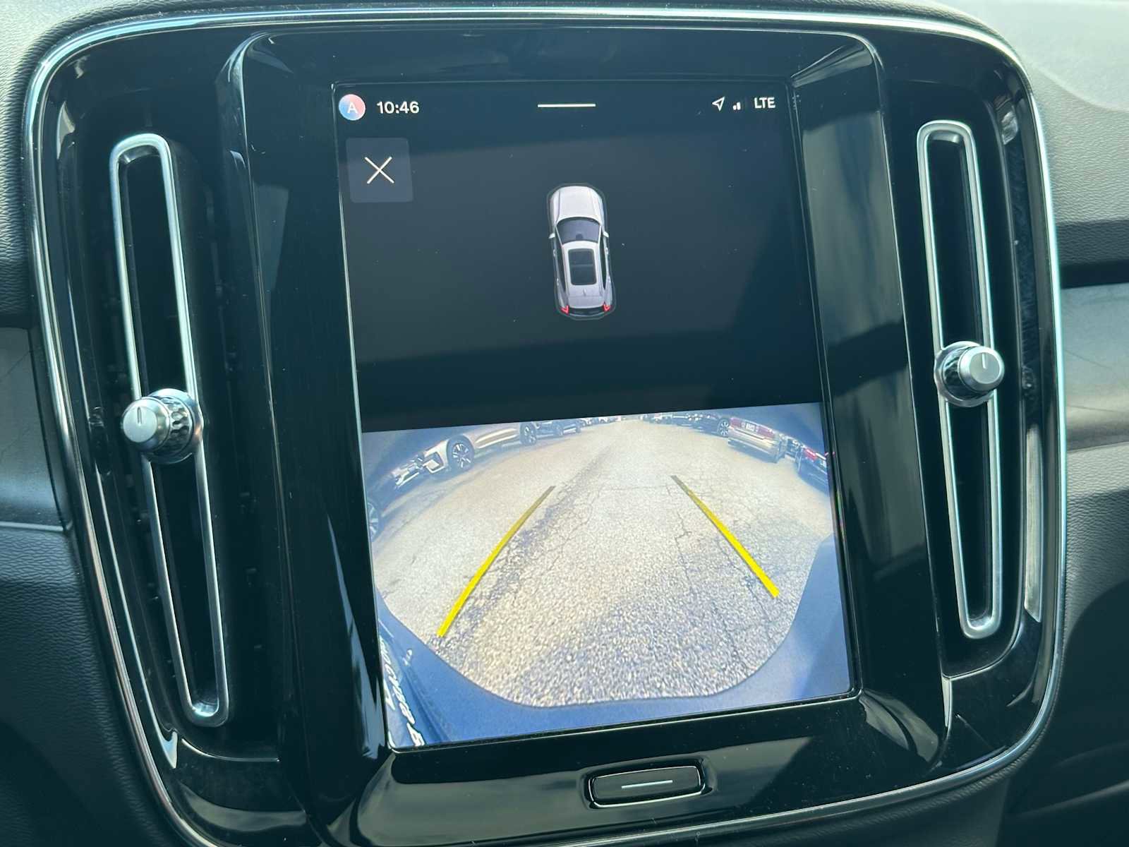 Certified 2023 Volvo XC40 Recharge Ultimate w/ Protection Package Premier AWD/4WD image 27