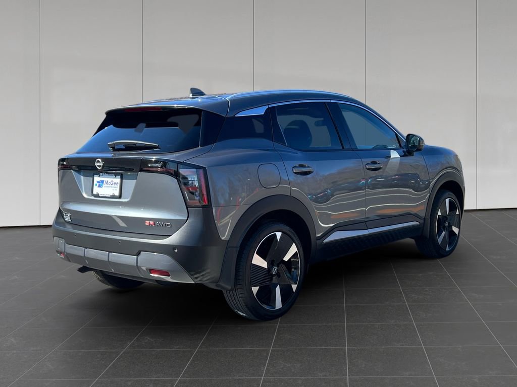 Used 2025 Nissan Kicks SR w/ SR Premium Package image 5