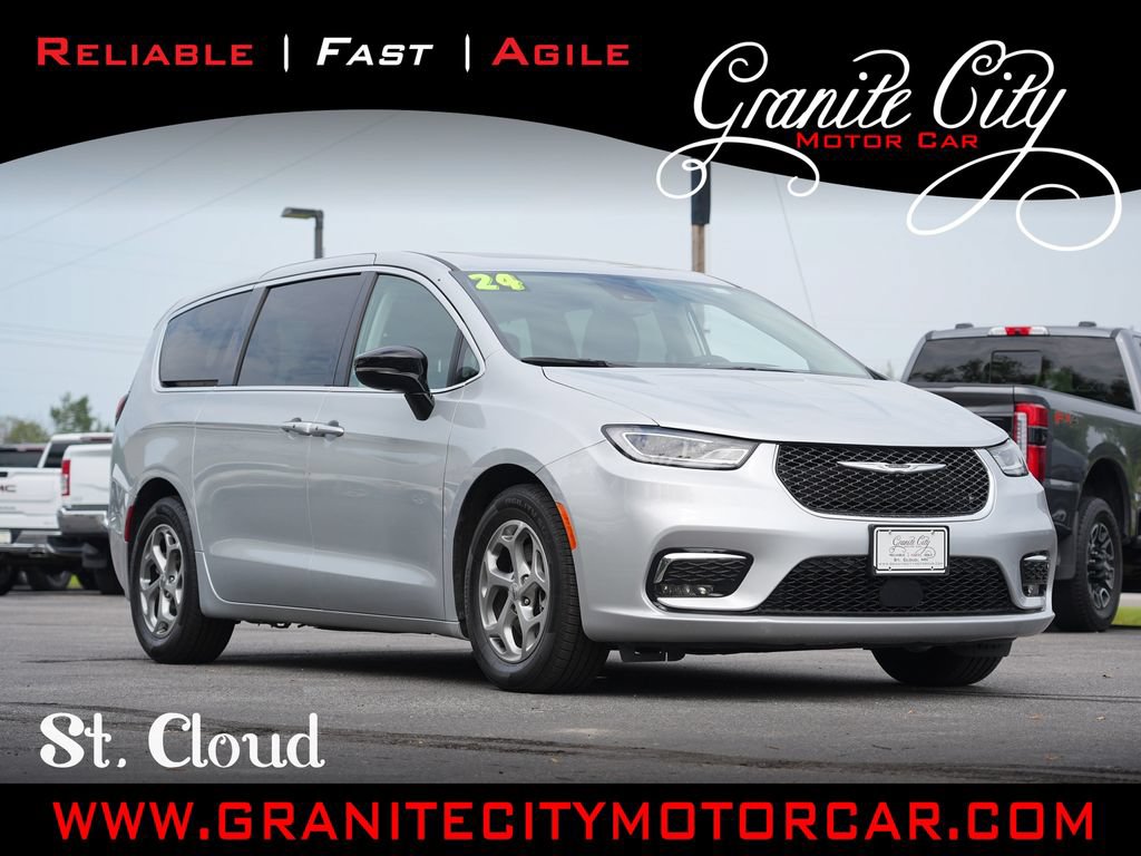 Used 2024 Chrysler Pacifica Limited FWD image 1