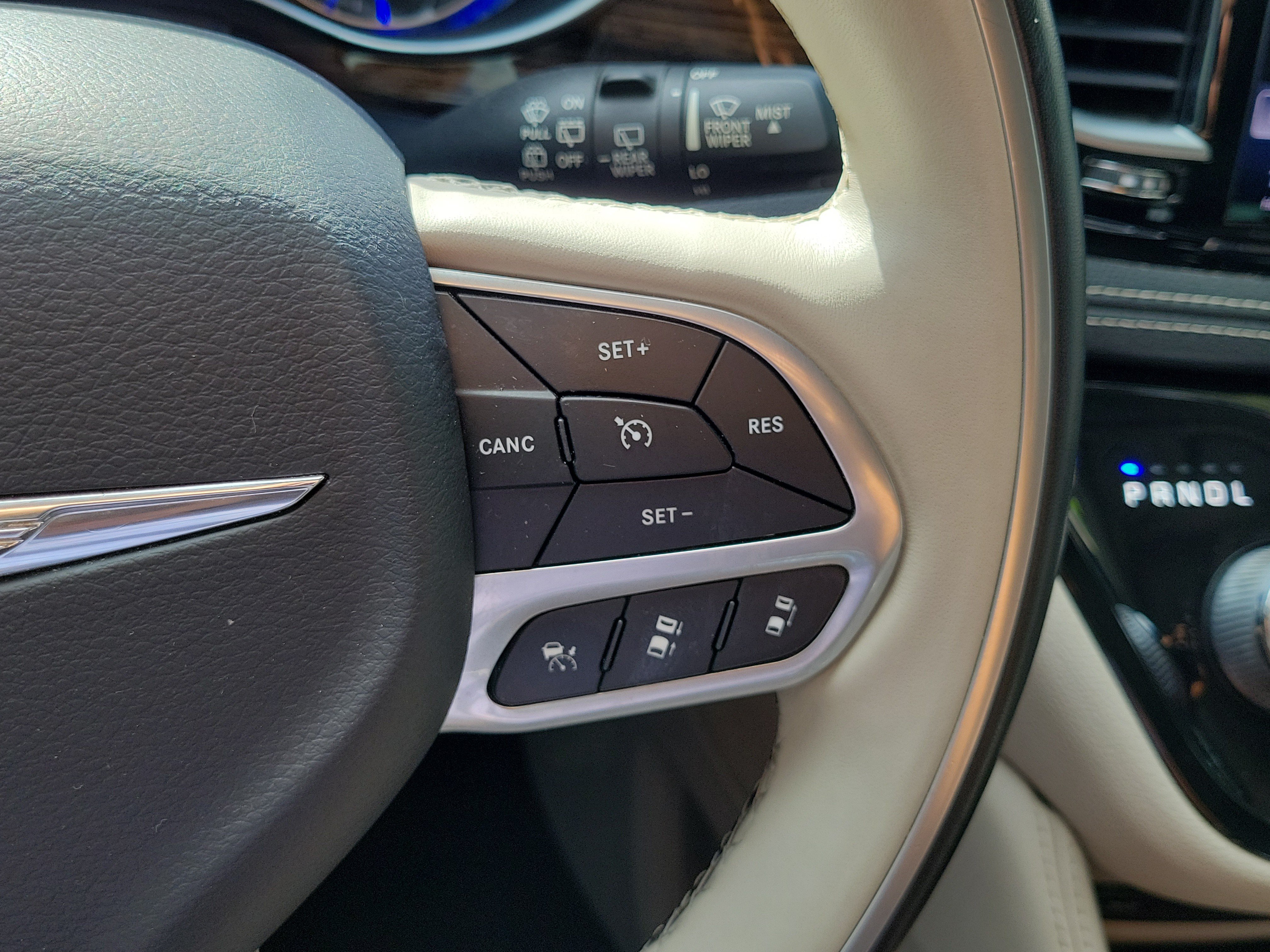 Used 2021 Chrysler Pacifica Limited w/ Uconnect Theater Family Group AWD/4WD image 23