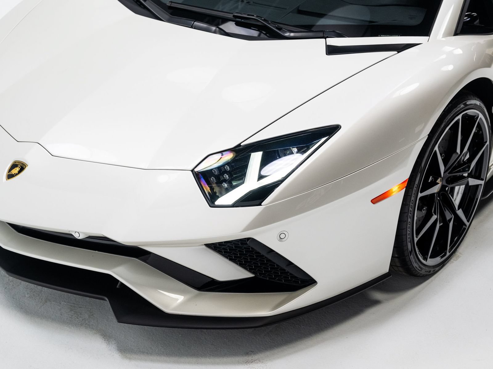 Used 2018 Lamborghini Aventador S AWD/4WD image 18