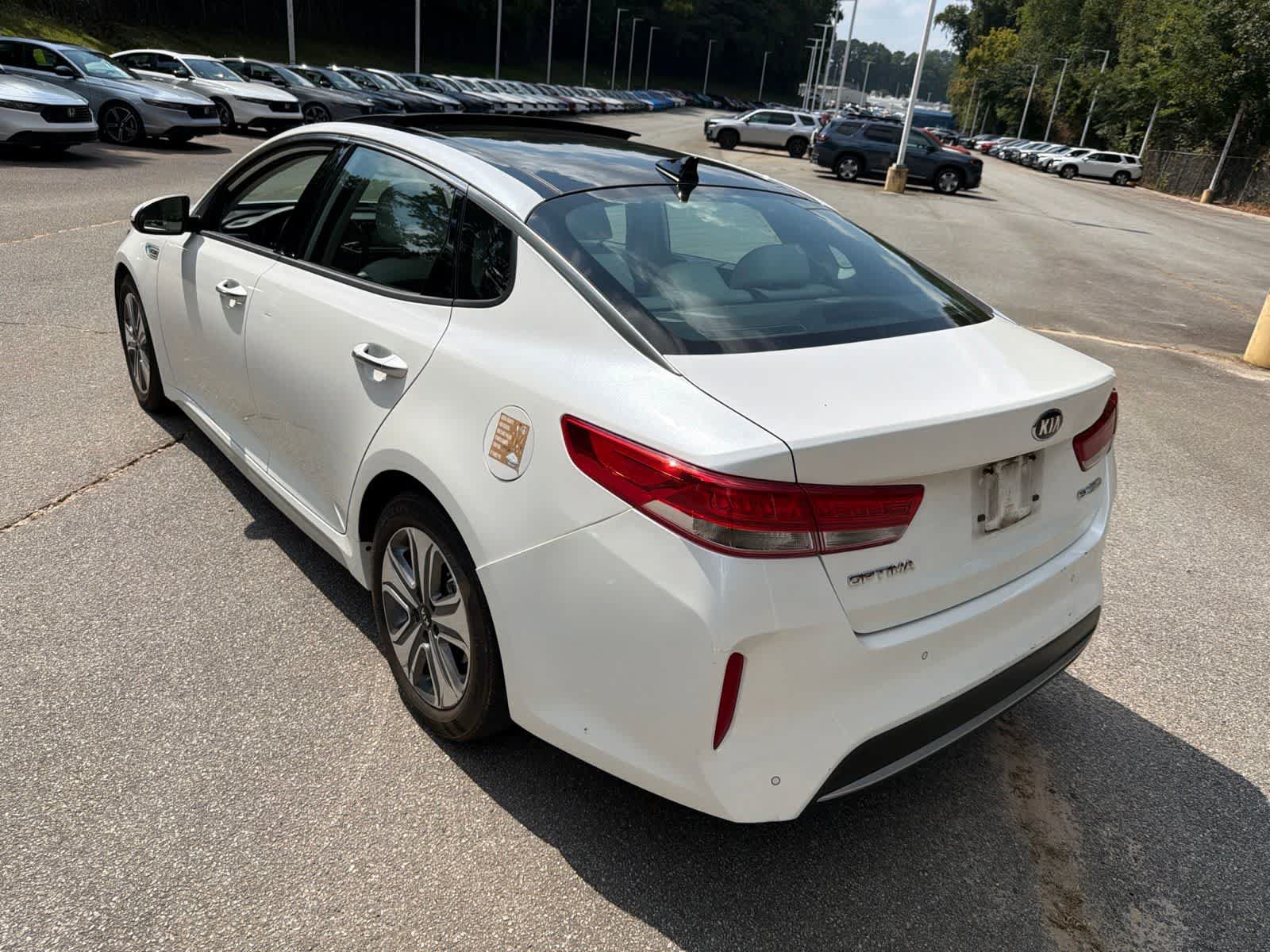 Used 2017 Kia Optima EX w/ Technology Package FWD image 9
