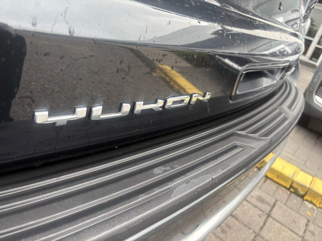 Used 2022 GMC Yukon XL Denali RWD image 8