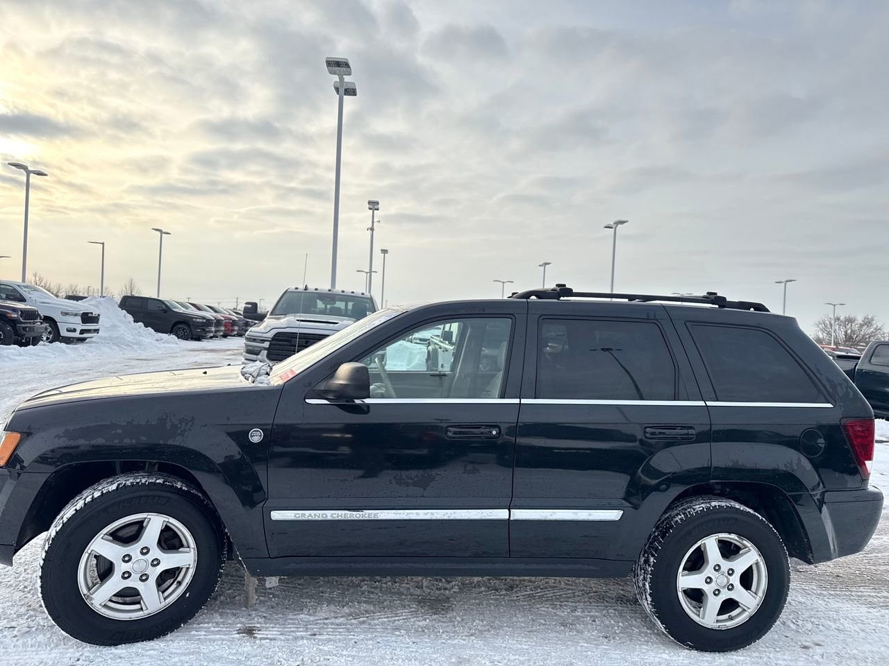 Used 2005 Jeep Grand Cherokee Limited image 6