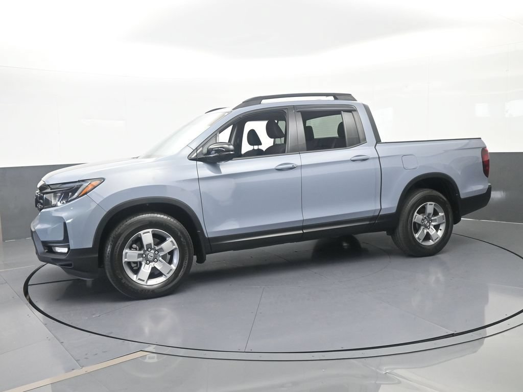 Used 2024 Honda Ridgeline Sport image 2