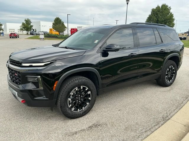 Used 2026 Chevrolet Traverse Z71 w/ Driver Confidence Package AWD/4WD image 3