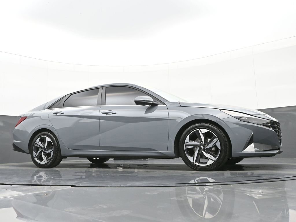 Certified 2021 Hyundai Elantra Limited image 40
