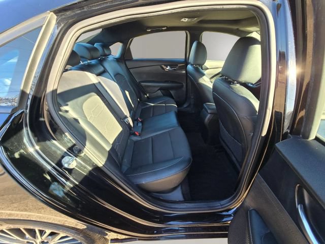 Used 2023 Kia Forte GT-Line w/ GT-Line Premium Package FWD image 13