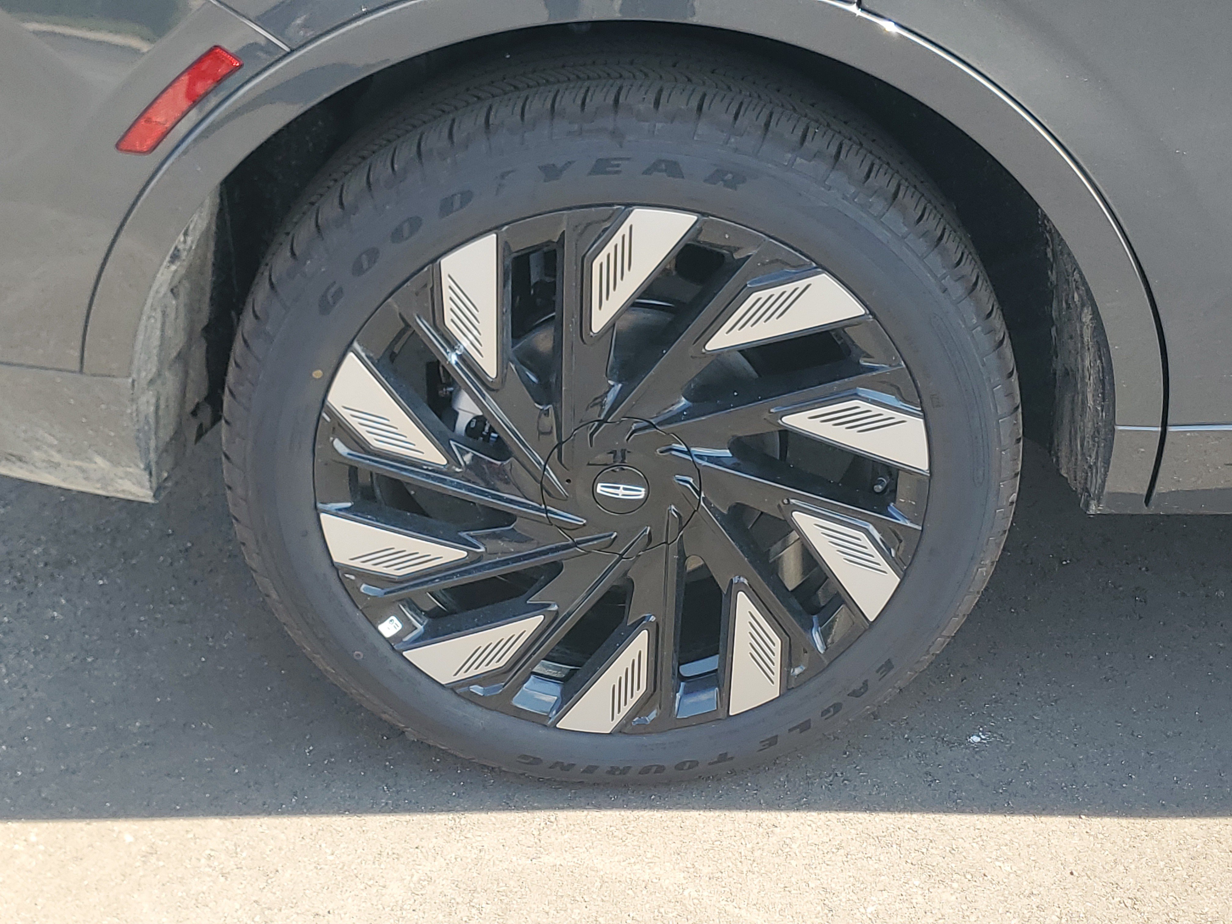 New 2026 Lincoln Nautilus Black Label w/ Jet Appearance Package AWD/4WD image 5