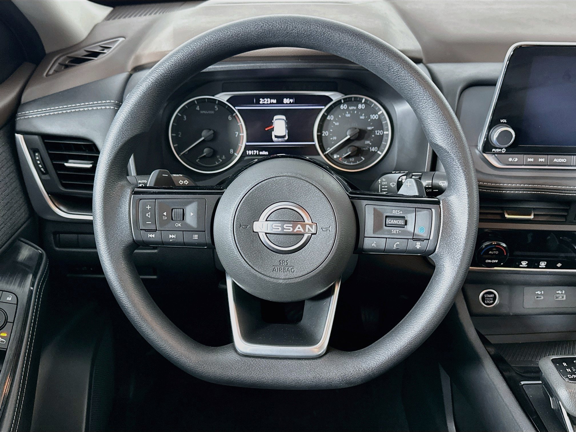 Used 2023 Nissan Rogue SV FWD image 18