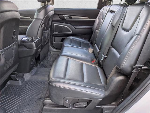 Used 2022 Kia Telluride LX AWD/4WD image 19