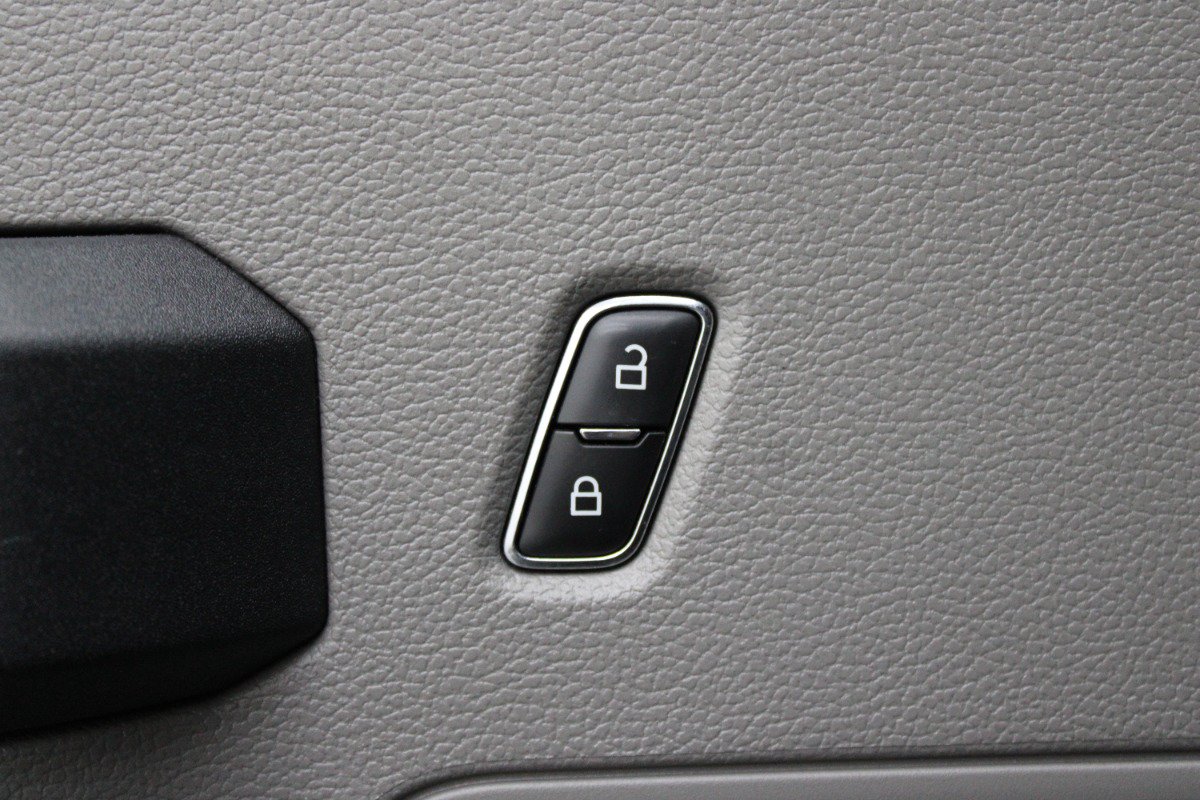 Used 2019 Ford F150 XL w/ Equipment Group 101A Mid AWD/4WD image 15