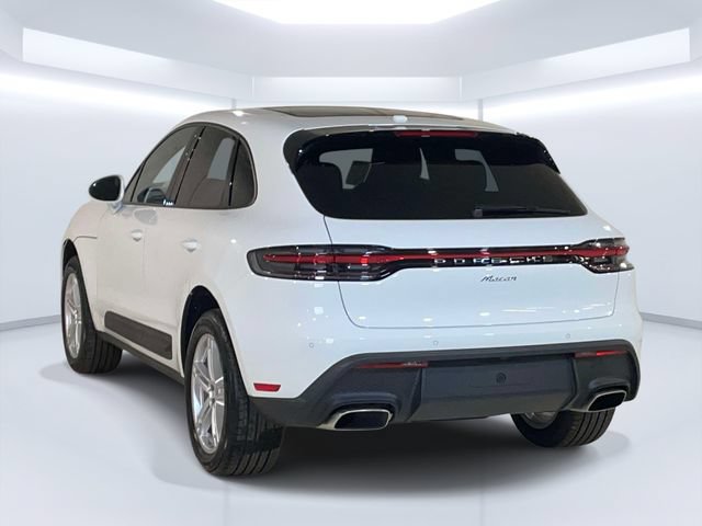 New 2026 Porsche Macan AWD/4WD image 3