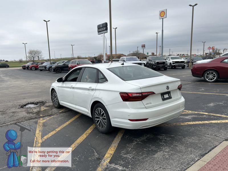 Used 2019 Volkswagen Jetta SE image 3